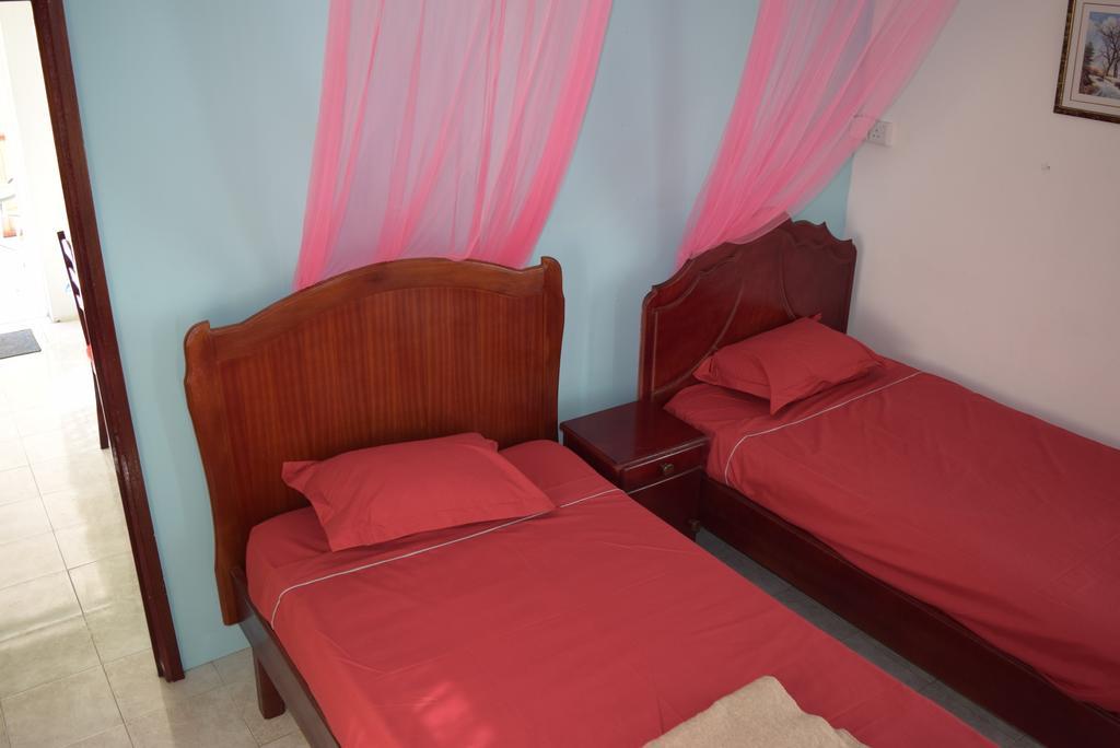 Mauri Holidays 'Budgeted Apartment' ลากูแล็ตต์ ห้อง รูปภาพ